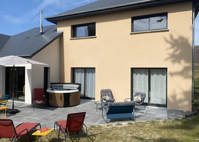 Hébergement de vacances Les Lilas By Interhome Portbail