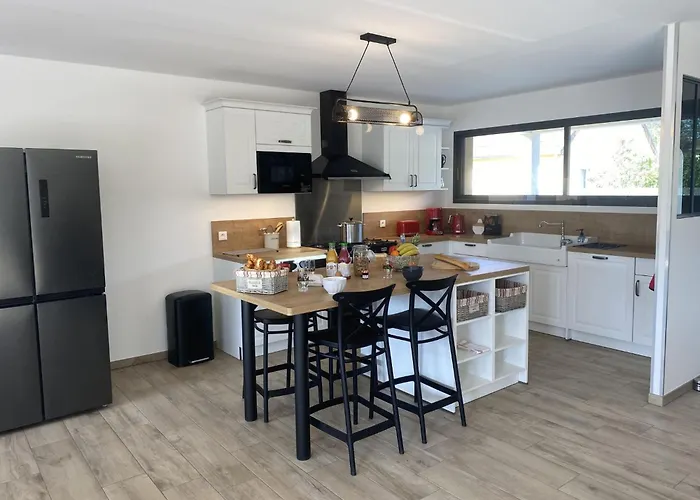 Hébergement de vacances Les Lilas By Interhome Portbail